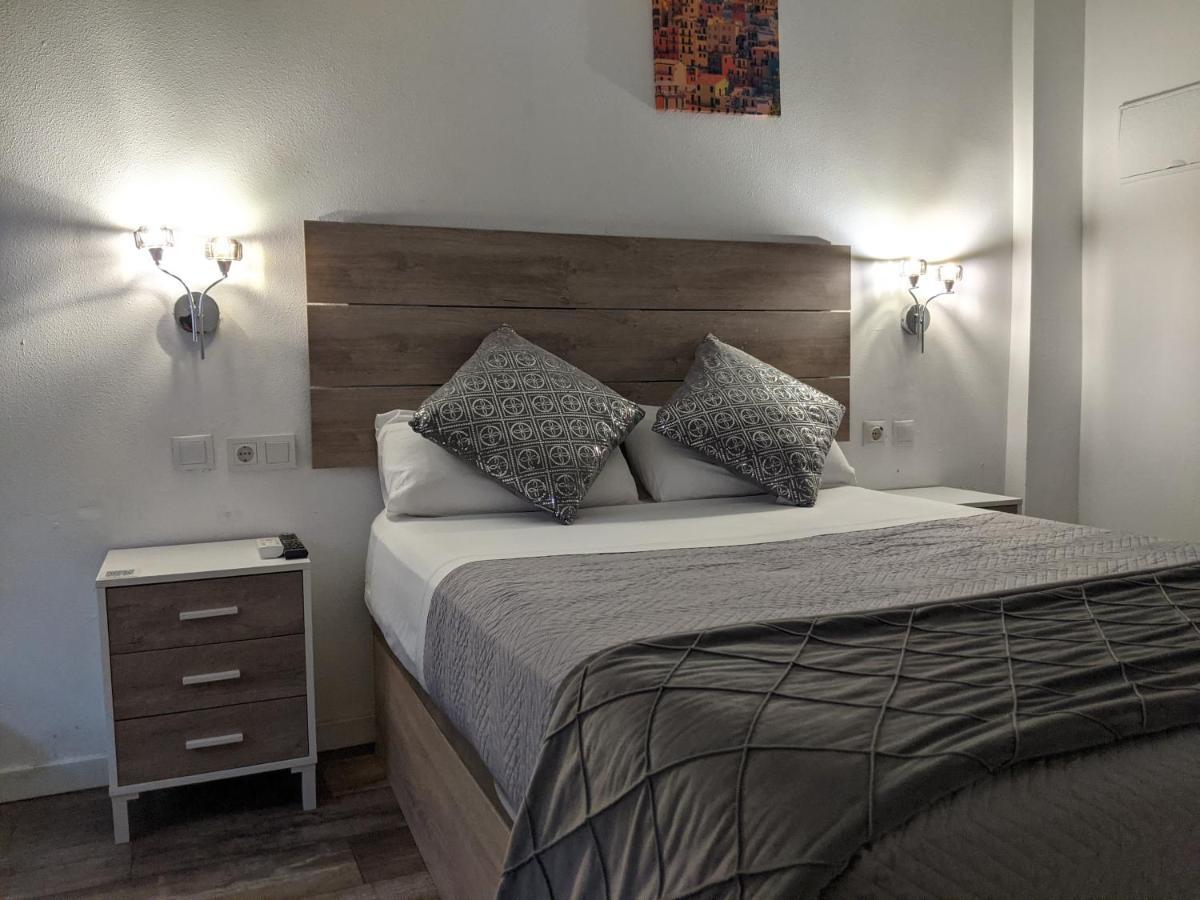 Hostal Olozaga Аликанте Экстерьер фото